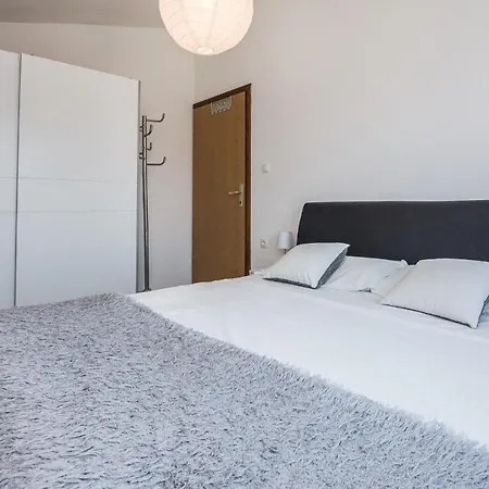 Wenig Apartman *
